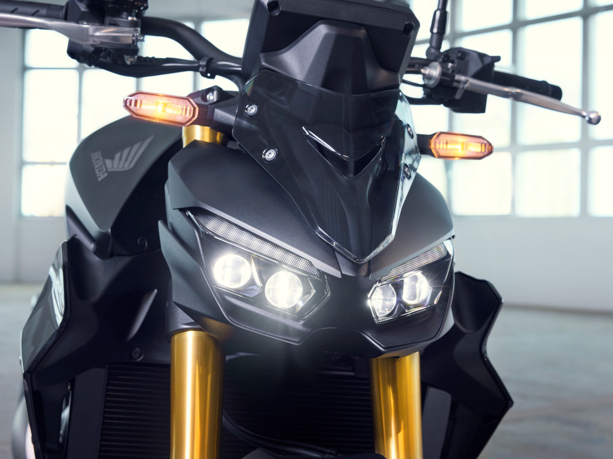 Hornet 1000SP Headlight