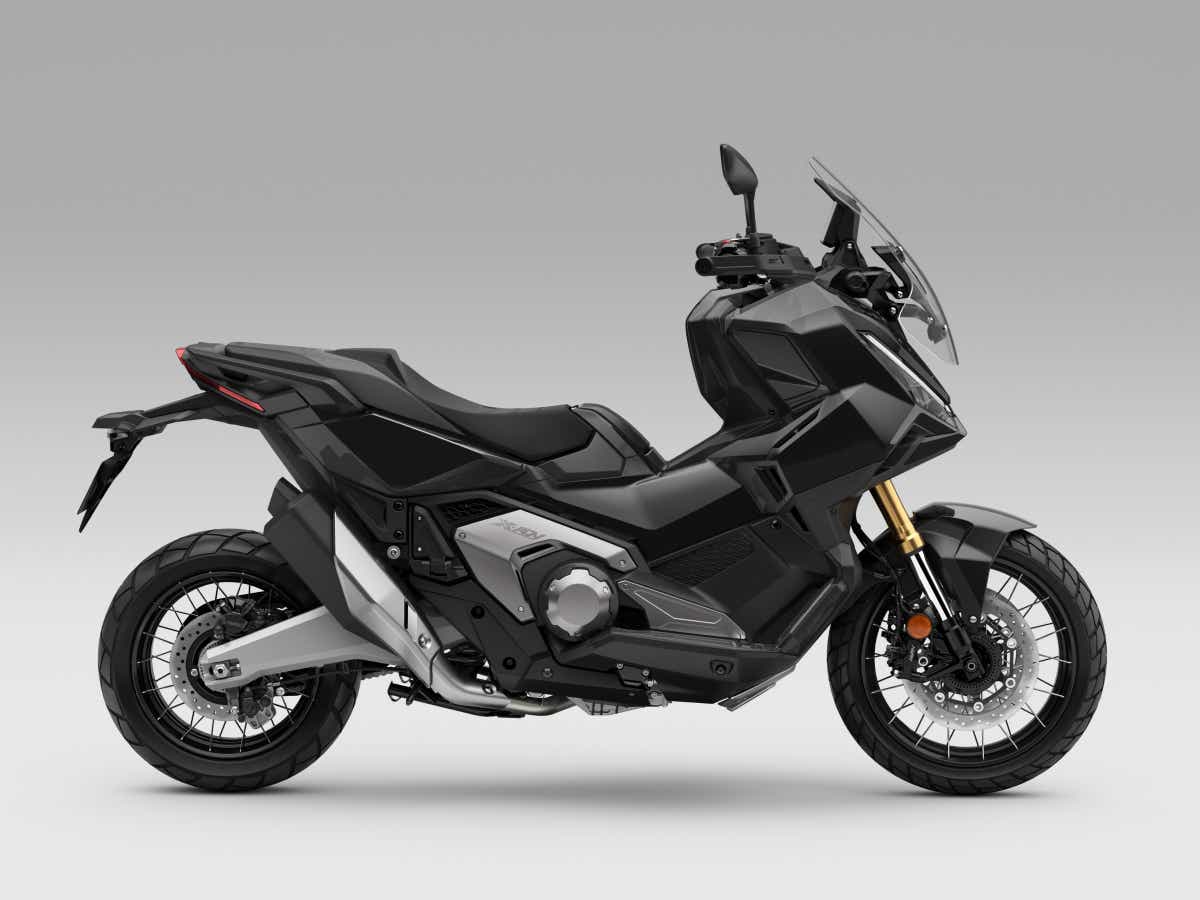 Honda X-ADV Right Side View