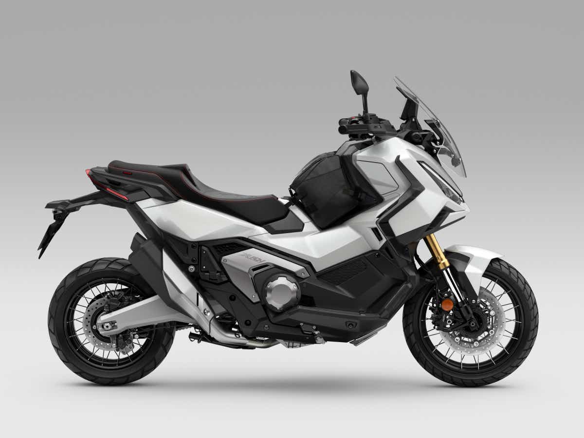 Honda X-ADV Right Side View