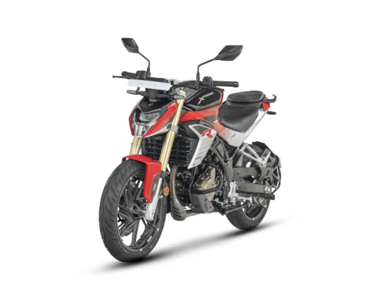 Xtreme 250R Front Left Side View