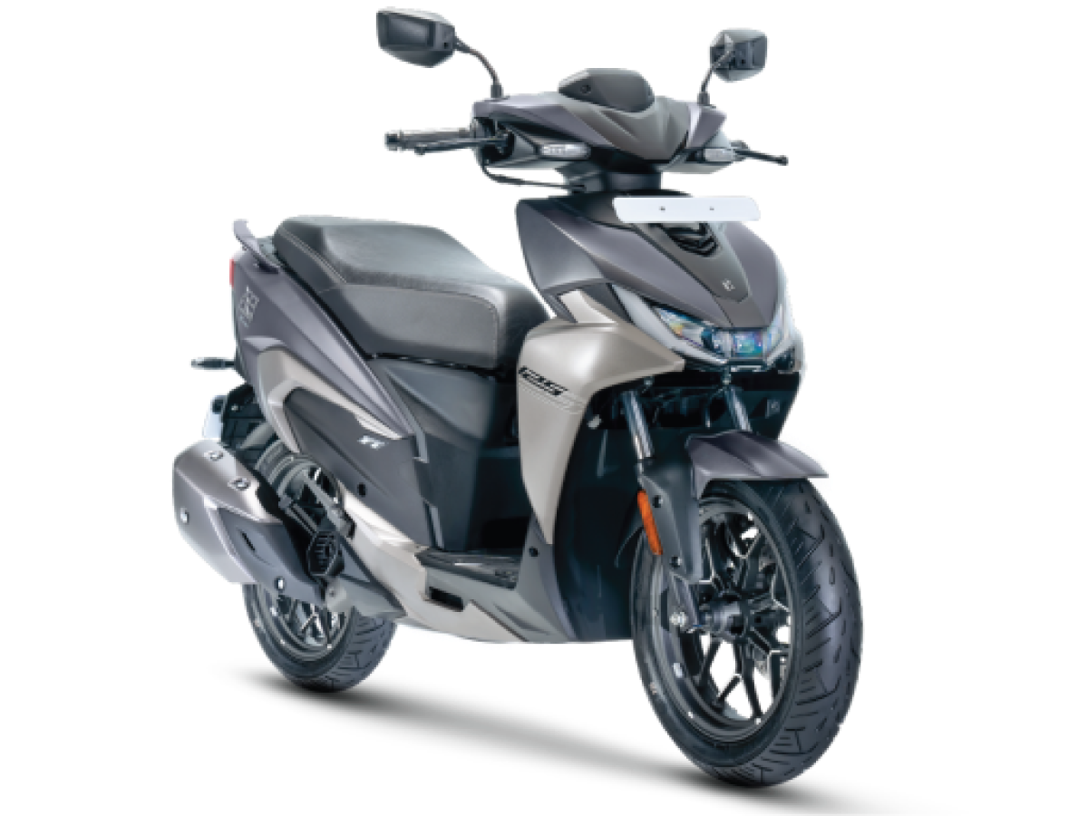 Xoom 125 Right Diagonal View