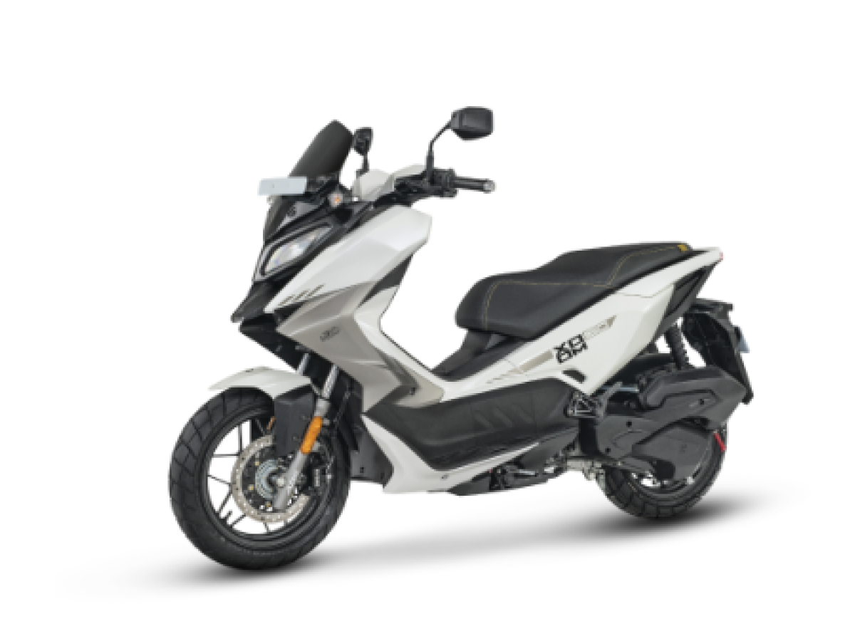 Xoom 160 Left Diagonal View