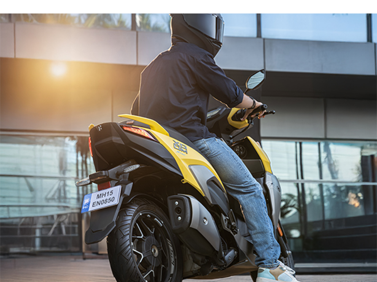 Xoom 125 Rear Right Side View