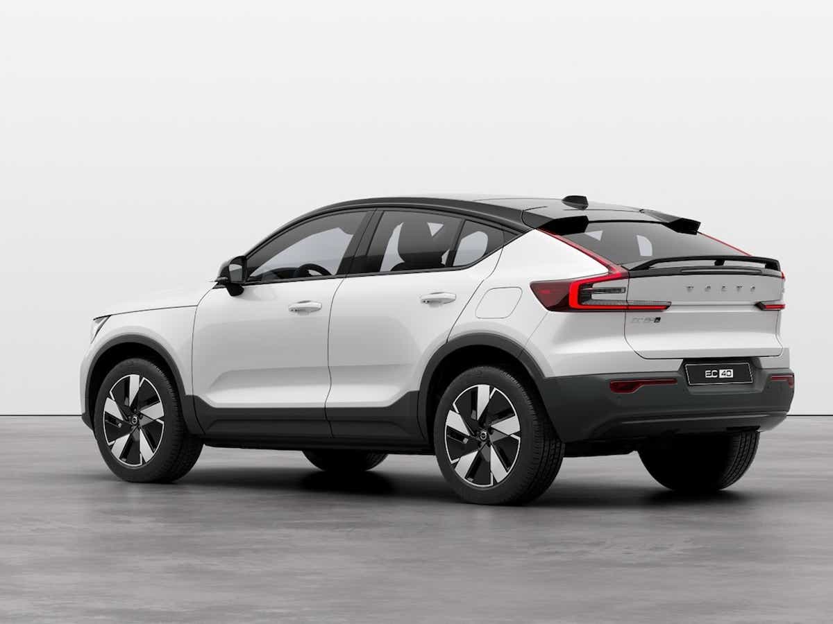 rear three-quarter of a Volvo EC40