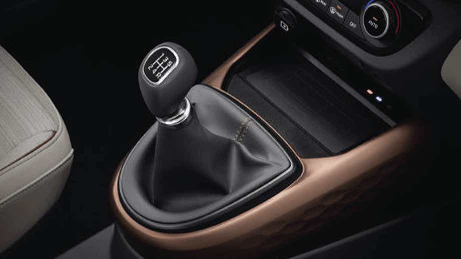Gear shifter close-up of a Hyundai Aura