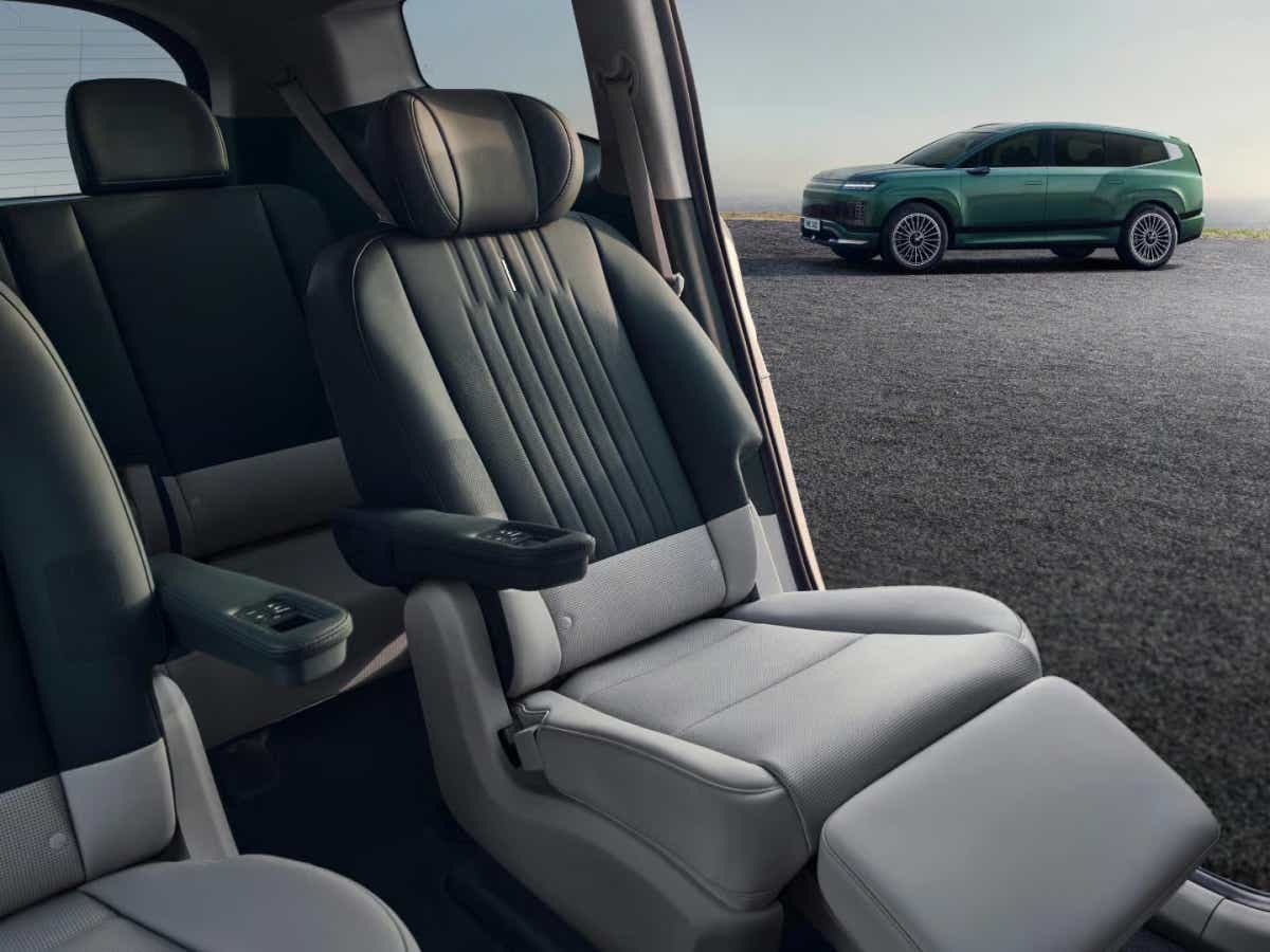Interior seating with view of a Hyundai IONIQ 9 parked outside
