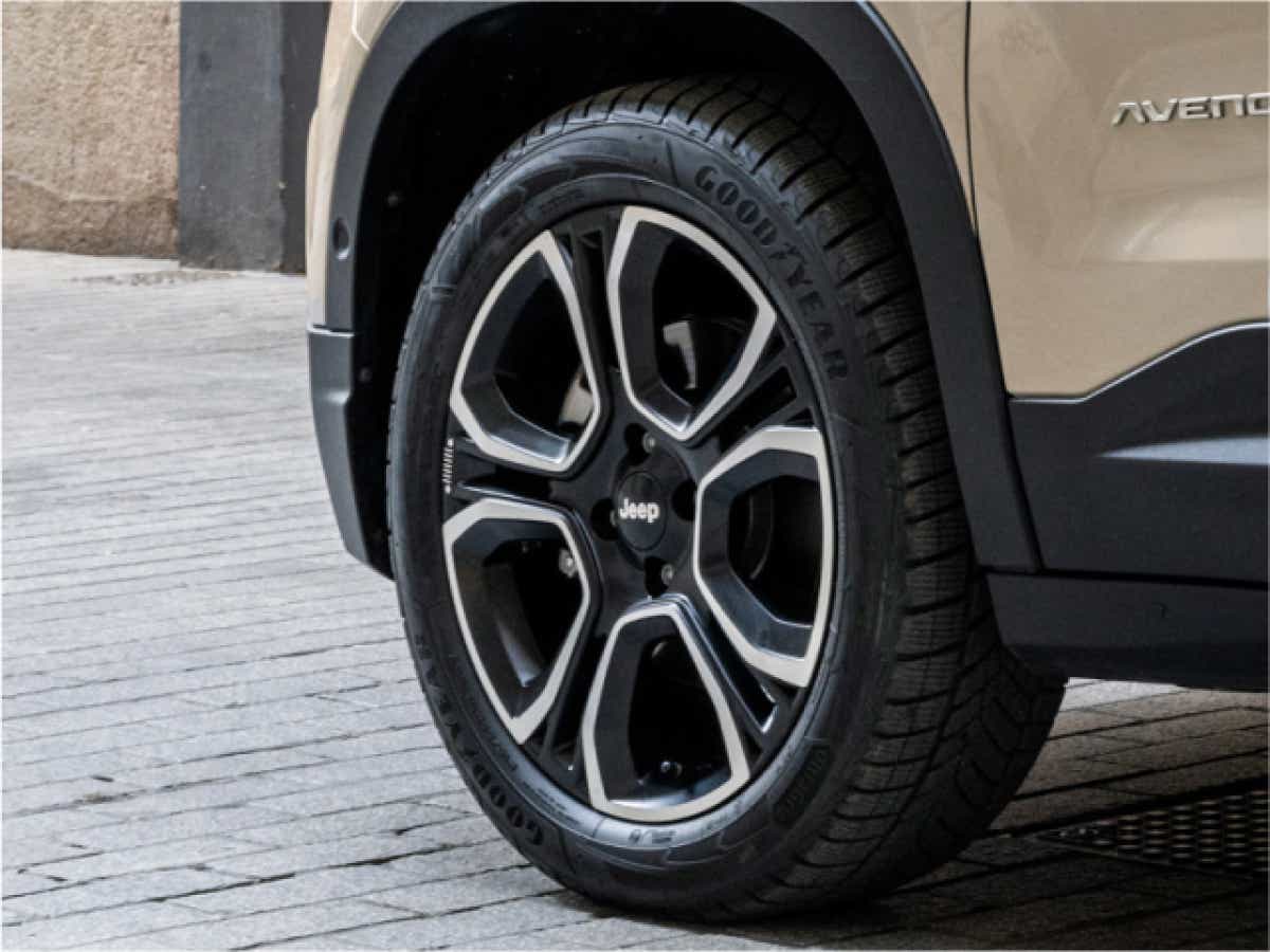 Front wheel view of a Jeep Avenger