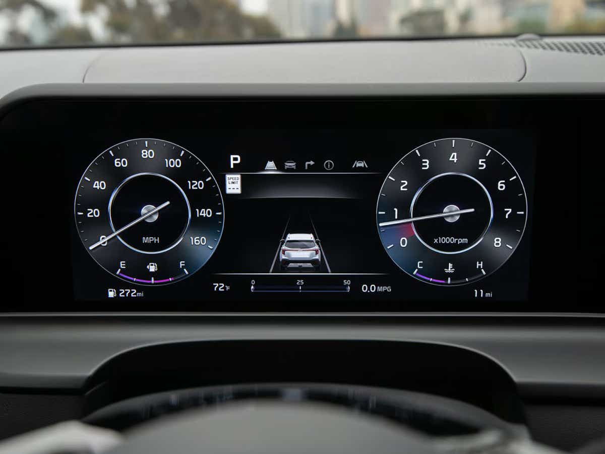 digital instrument cluster of a Kia Seltos Facelift