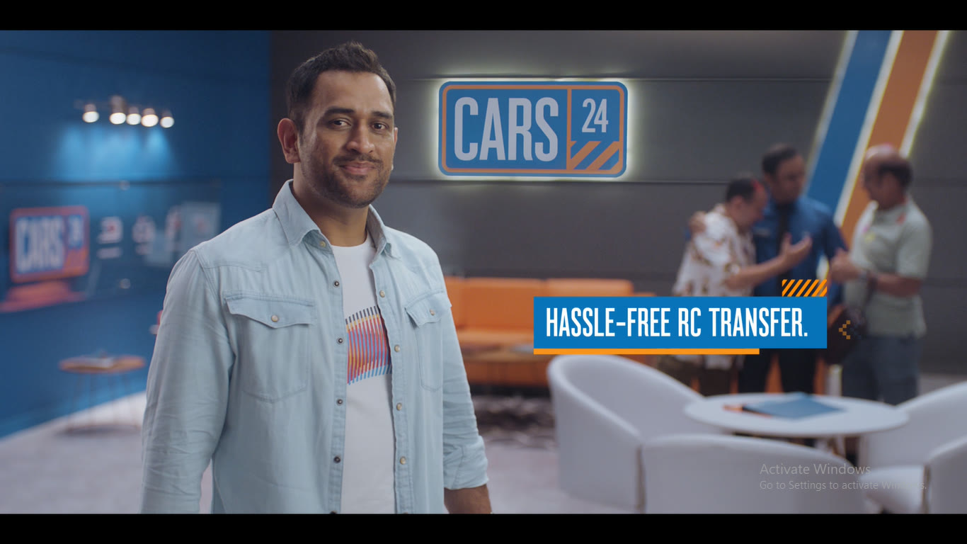 Still 2 from the 2019 Cars24 A New Beginning campaign with MS Dhoni