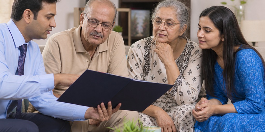 Senior Citizen Health Insurance: Plans, Premium and What to Check