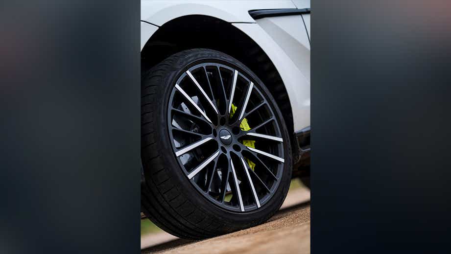 Front wheel close-up of a Aston Martin DBX
