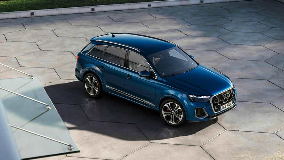 high angle side view of an Audi Q7