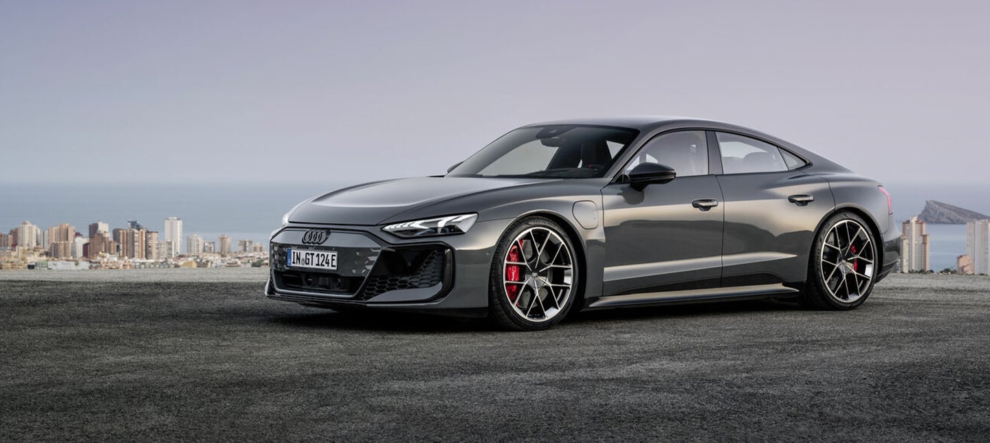 side view of a Mythos Black Metallic Audi RS e-tron GT