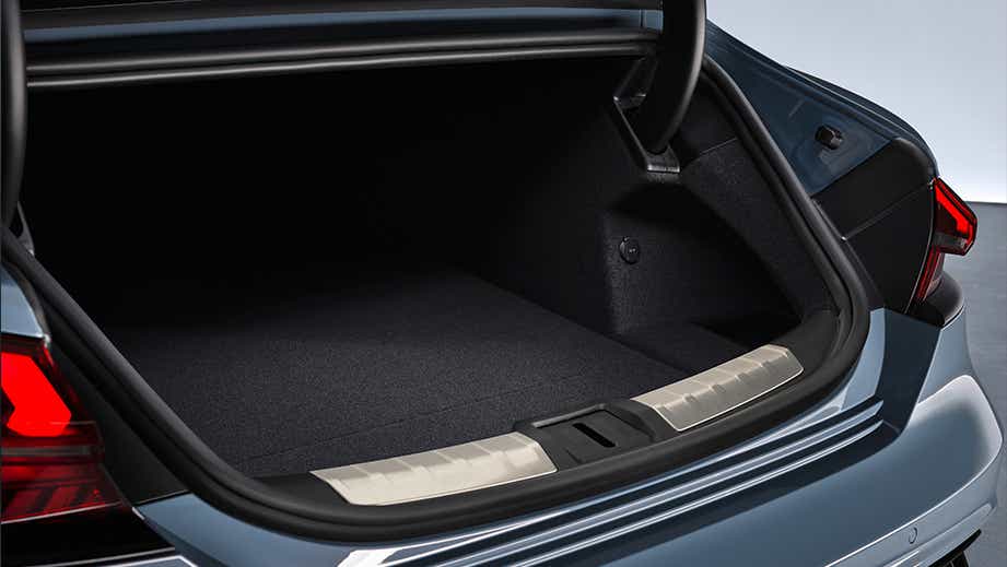 Open trunk view of an Audi e-tron GT