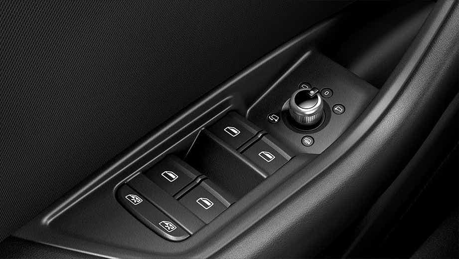 Driver-side door controls of an Audi A4
