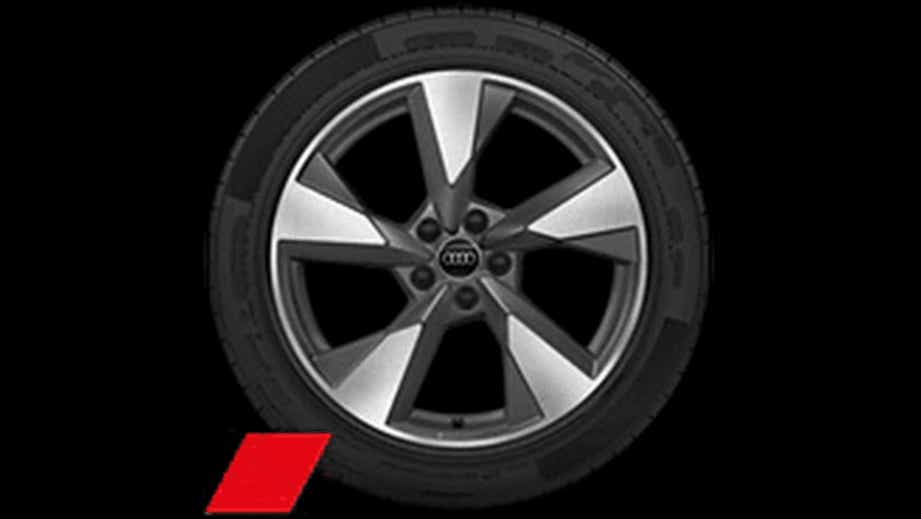 Wheel close-up of an Audi Q5