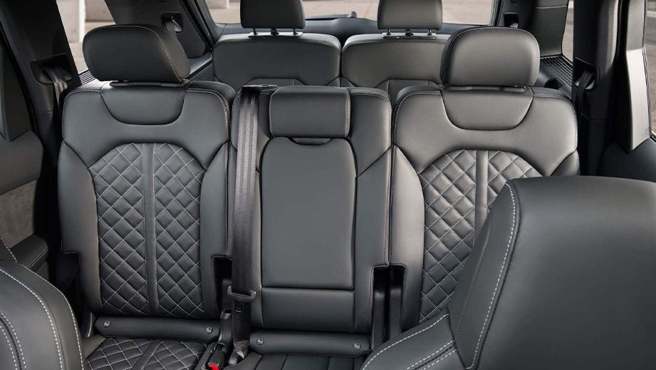 Rear seat view of an Audi Q7 2022-2023 interior