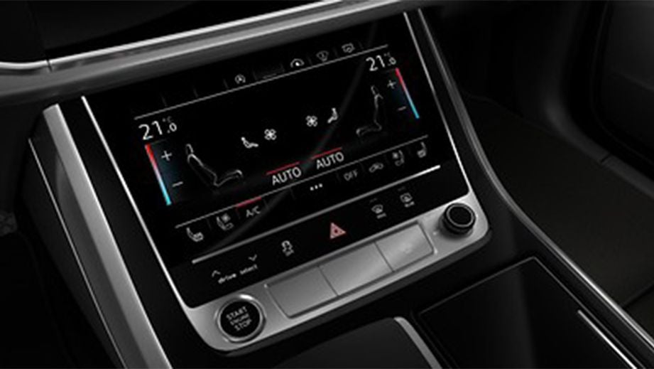 dashboard climate control of an Audi Q7 2022-2023
