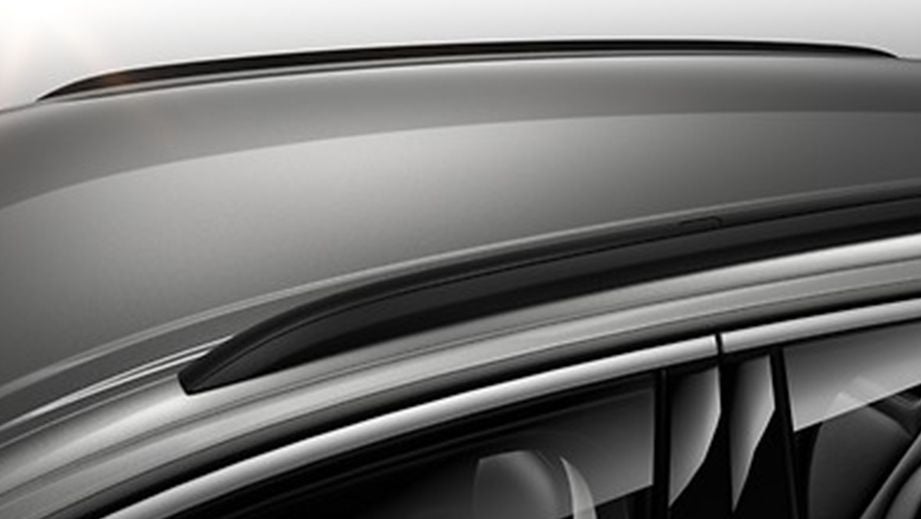 roof rail close-up of an Audi Q8 2020-2023