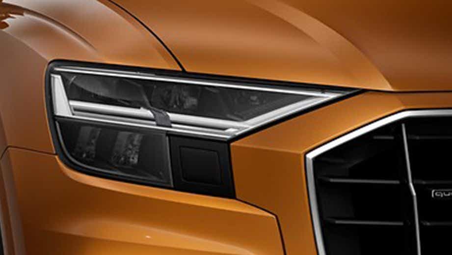 headlight close-up of a Audi Q8 2020-2023