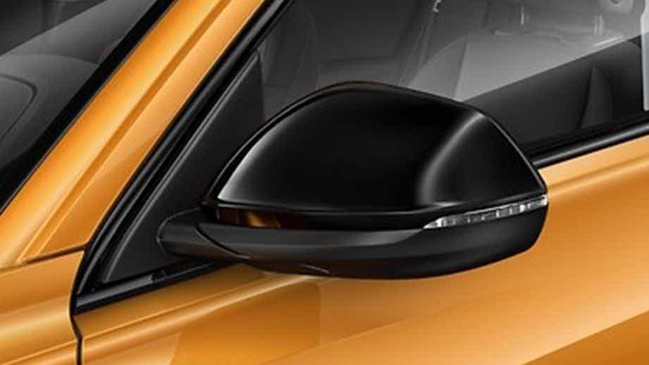 side mirror close-up of an Audi RS Q8