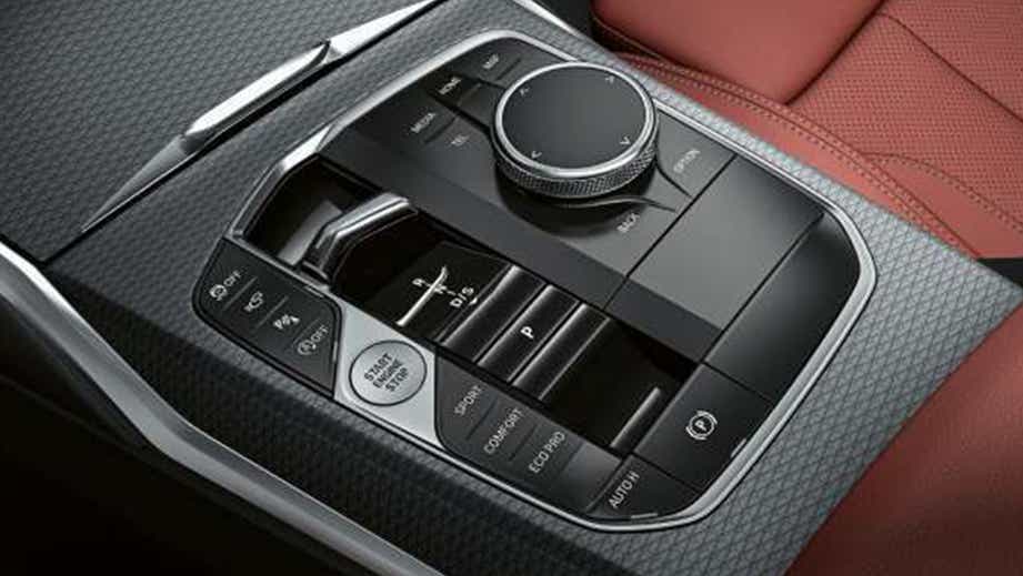 Center console controls of a BMW 3 Series