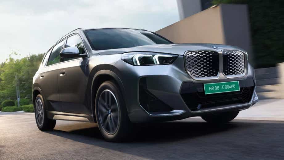 front three-quarter view of a BMW iX1