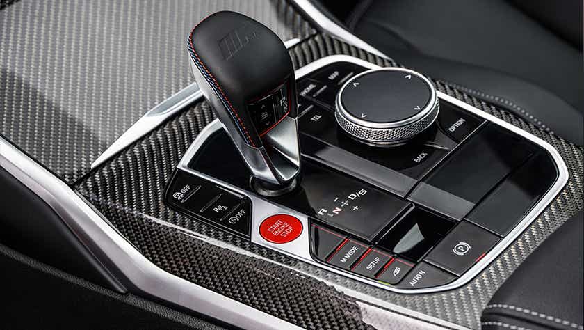 Center console and gear selector of a BMW M2