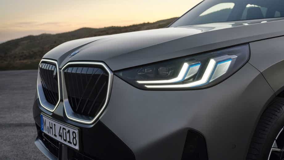 Front grille and headlight close-up of a BMW X3