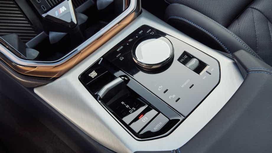 center console and gear selector of a BMW X3