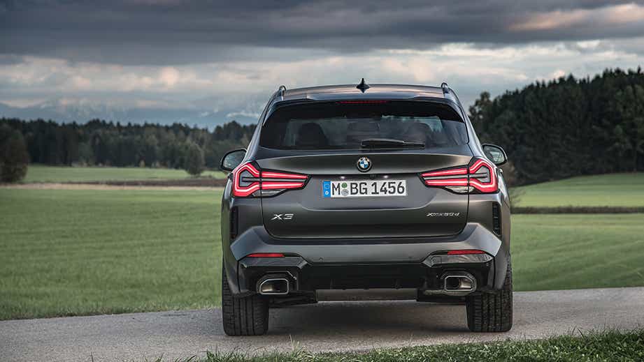 rear view of a BMW X3 2023-2024