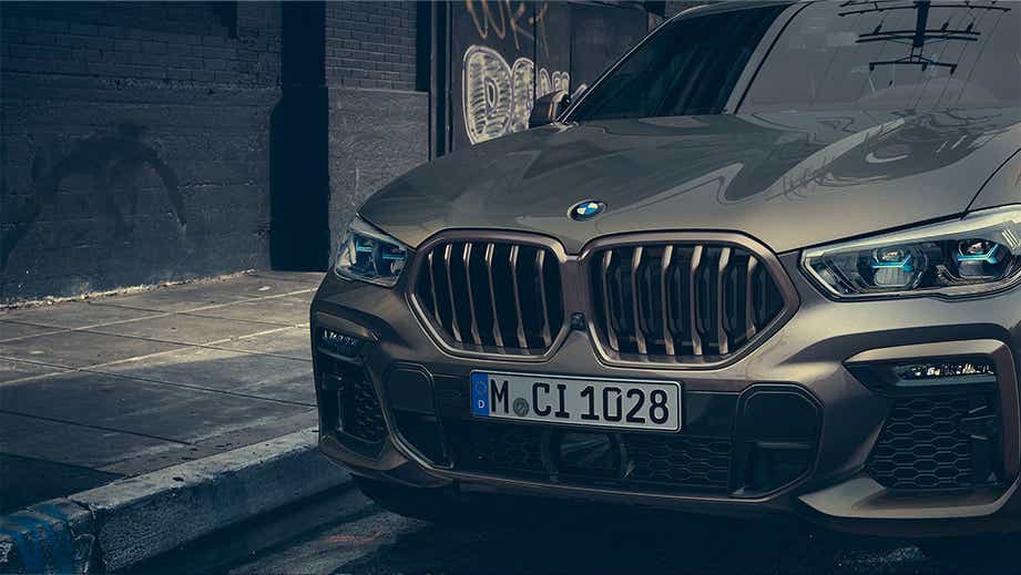 front view of a BMW X6