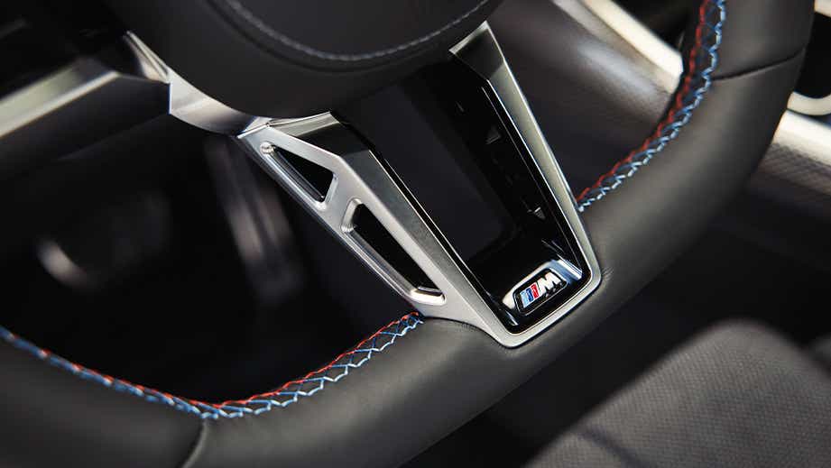 steering wheel detail of a BMW i7