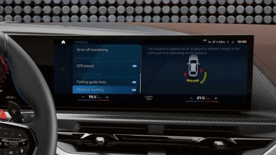 Dashboard display of a BMW 3 Series Gran Limousine