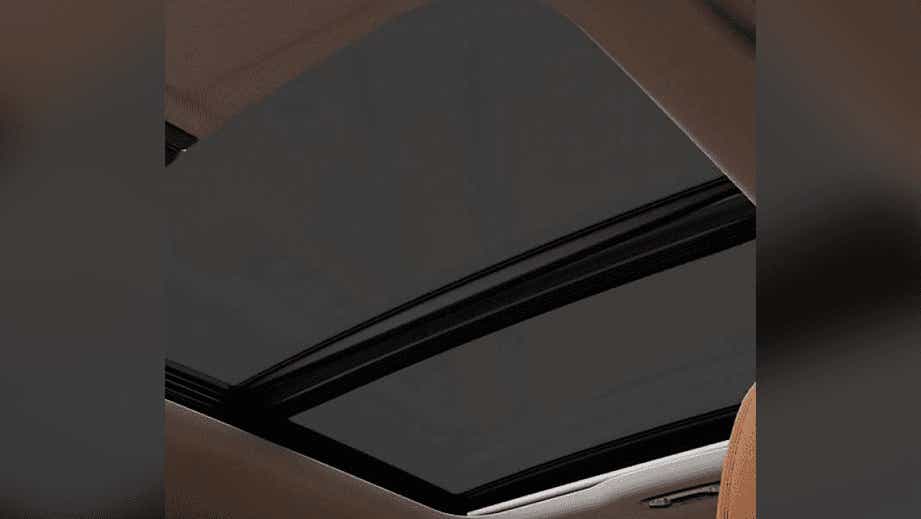 sunroof view of a BMW 3 Series Gran Limousine