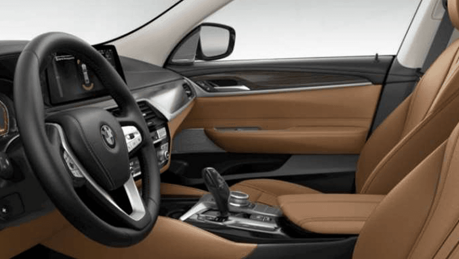 interior dashboard and front seats of a BMW 6 Series