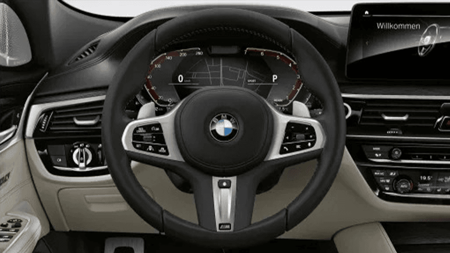 Steering wheel and dashboard of a BMW 6 Series