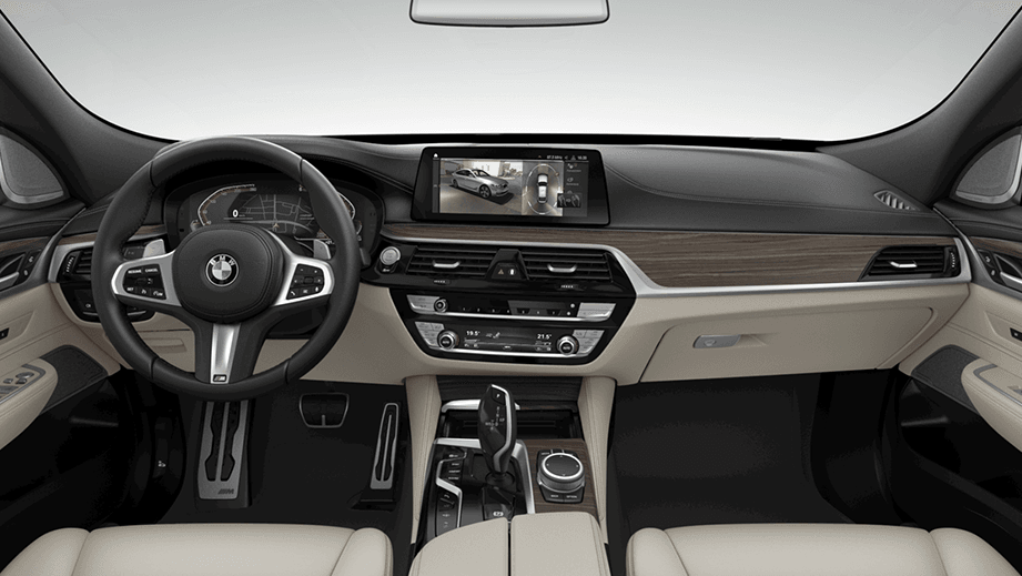 interior dashboard of a BMW 6 Series