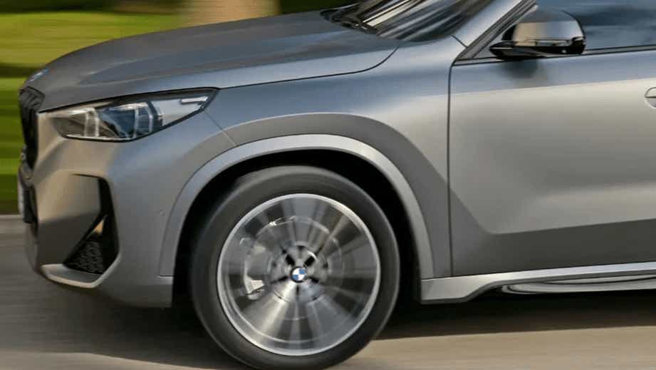 front side view of a BMW X1