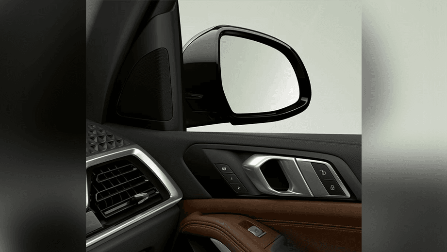 BMW X7 Interior image 5