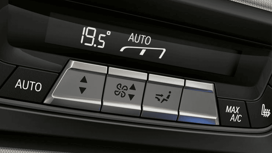 BMW X7Interior image