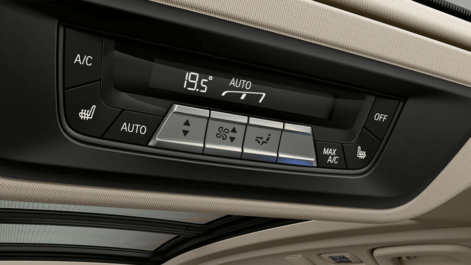 BMW X7Interior image