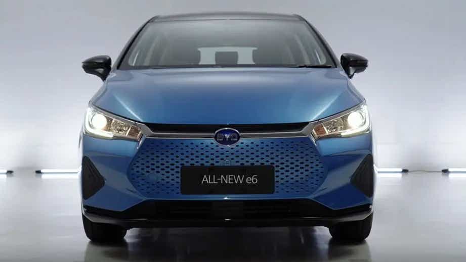 front view of a Blue BYD E6