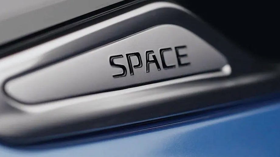 Close-up of badge on BYD E6