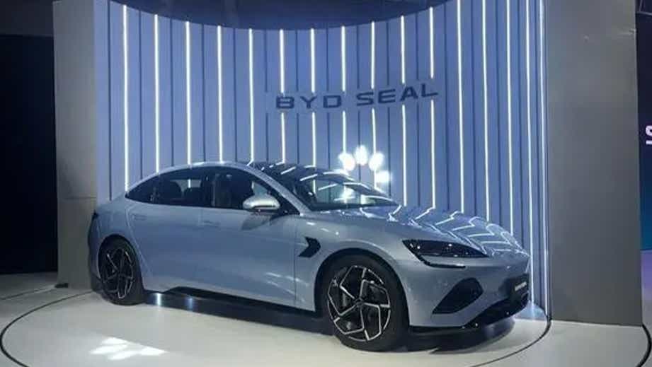 front three-quarter view of a BYD Seal sedan