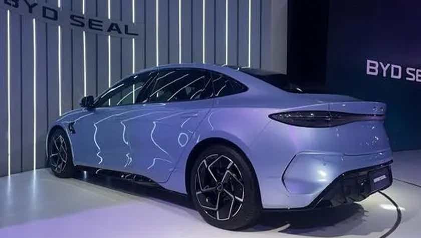 rear three-quarter of a BYD Seal