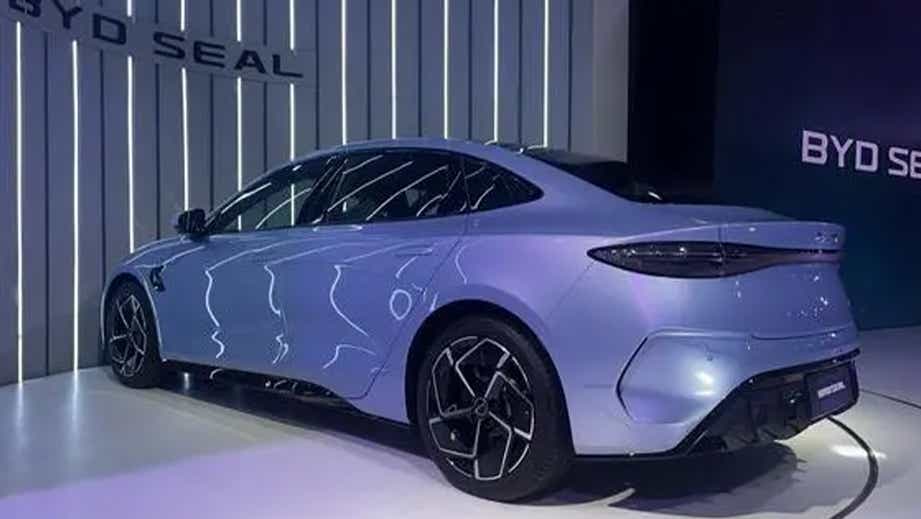 rear three-quarter of a BYD Seal