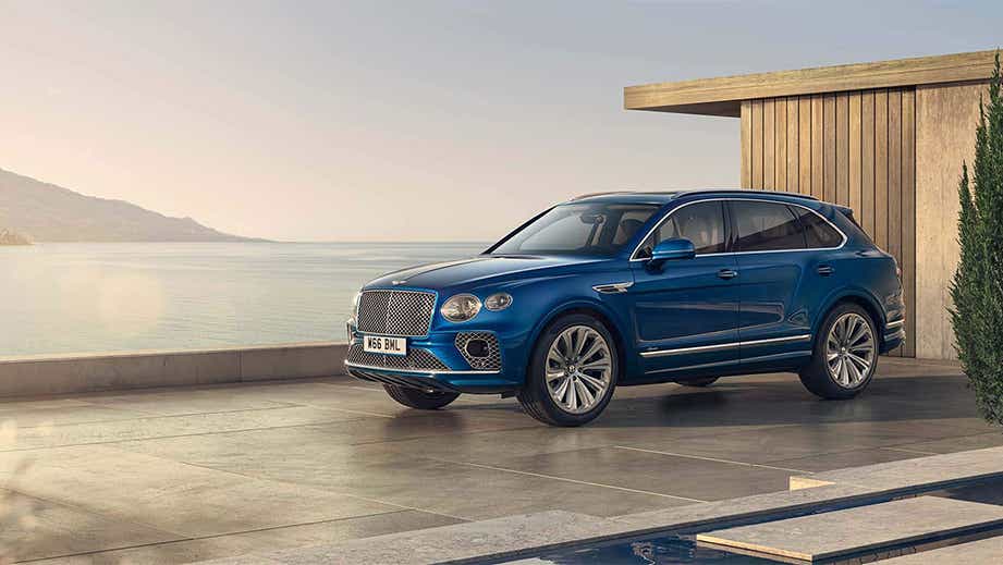 front three-quarter of a Bentley Bentayga