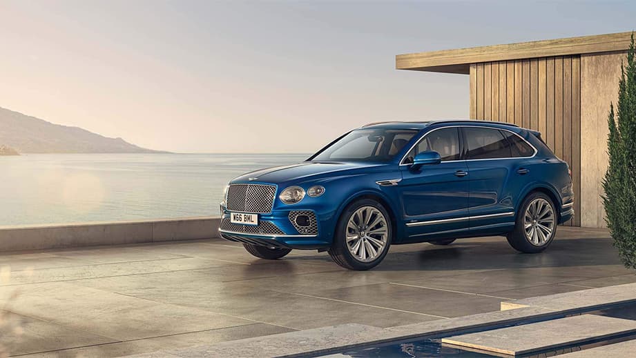 front three-quarter of a Bentley Bentayga