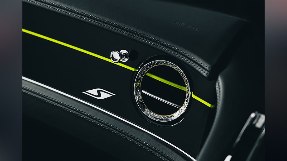 dashboard air vent close-up of a Bentley Continental